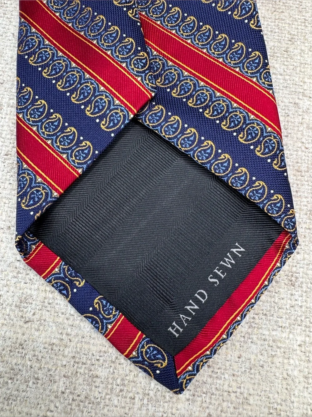 Robert‎ Talbott Carmel Silk Tie hand-sewn paisley striped navy blue, red USA